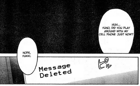 Yuno deletes messages from Yuki's phone.